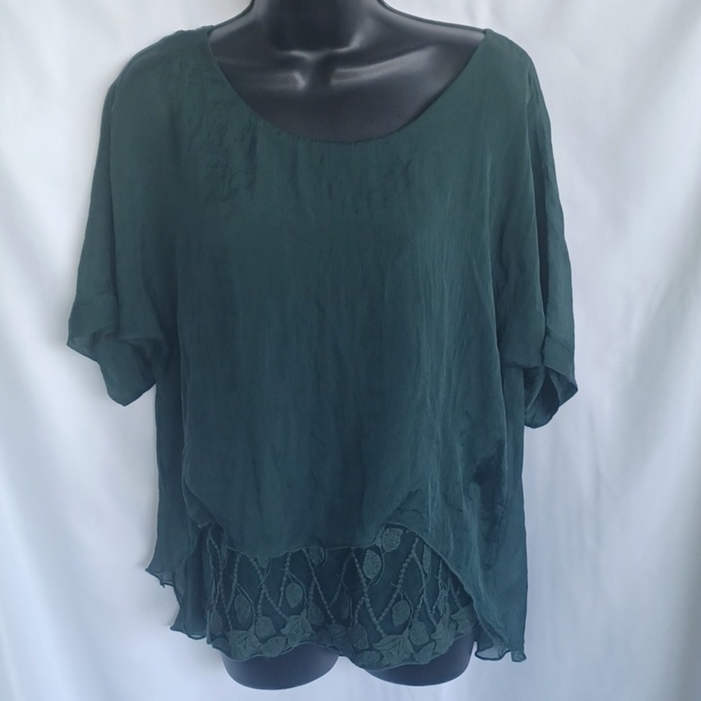 Carla Conti Forest green silk top, Two Layer, Leaf Lace, Sz S, 22" PTP